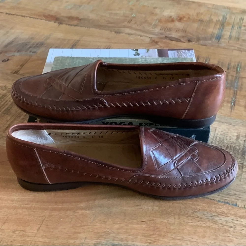 Santoni Mens Leather Interwoven Design almond toe Brown loafers Size 10